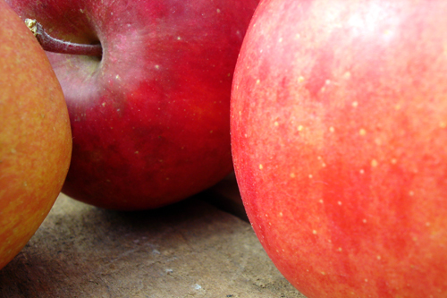 Eating an Apple (More or Less) Mindfully