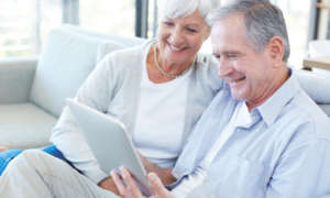 retired couple surf the web