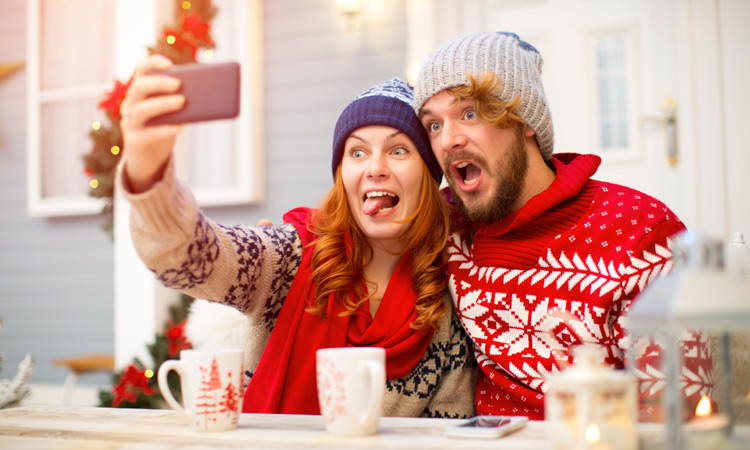 couple seflie during christmas