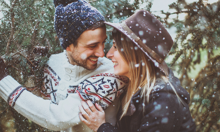 How To Keep Your Relationship Strong During the Holiday Madness