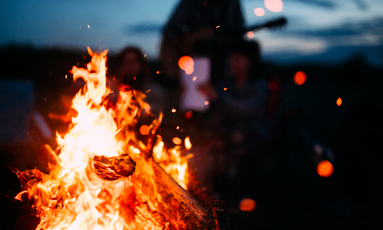 easter-bonfire