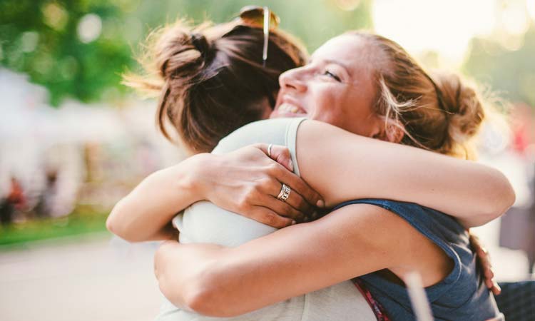 5-Critical-Reasons-You-Struggle-To-Feel-Loved friends hug